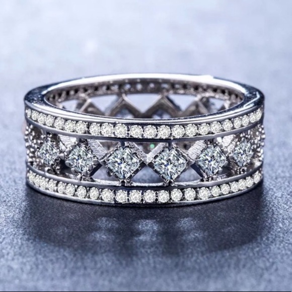 Silver stamped white diamonds engagement new ring - Picture 3 of 4